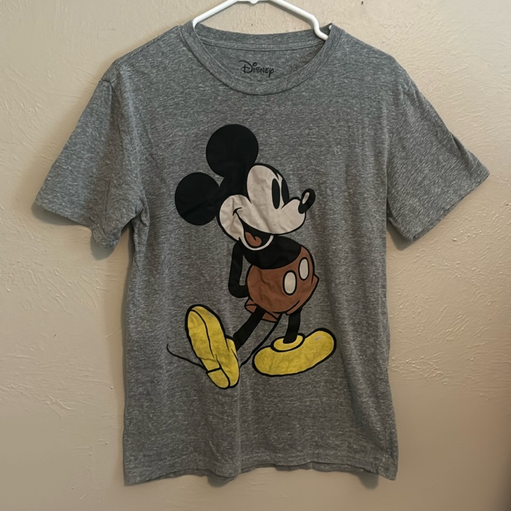 Women’s Mickey‎ Mouse Disney shirt